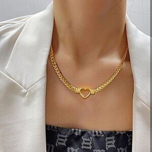 Gold Open Heart Curve Chain